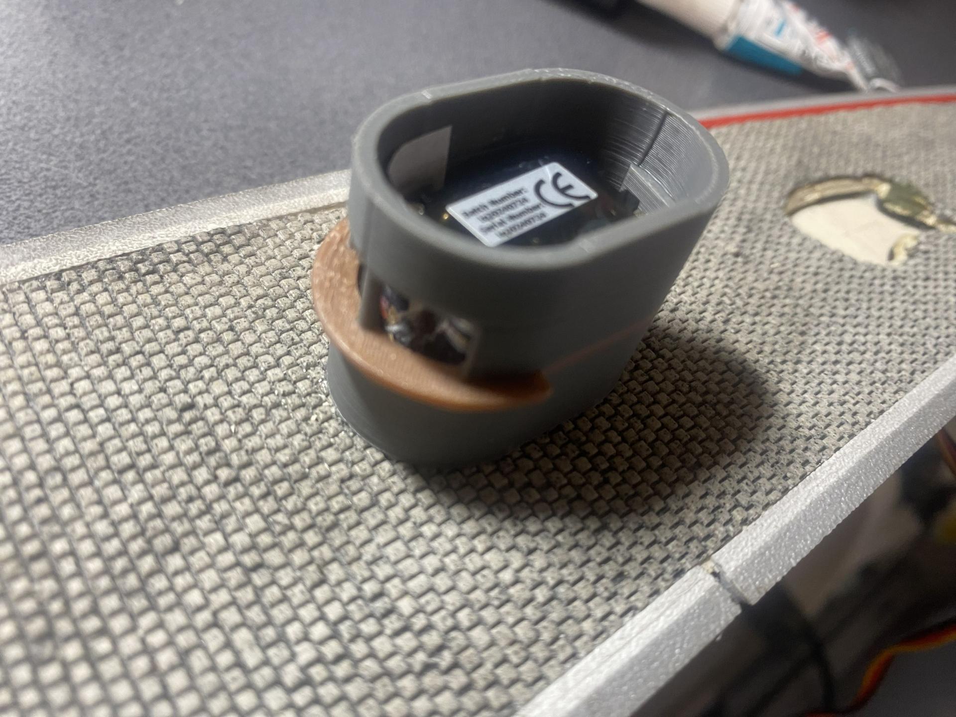 Kiosk mit Servo-Motor
